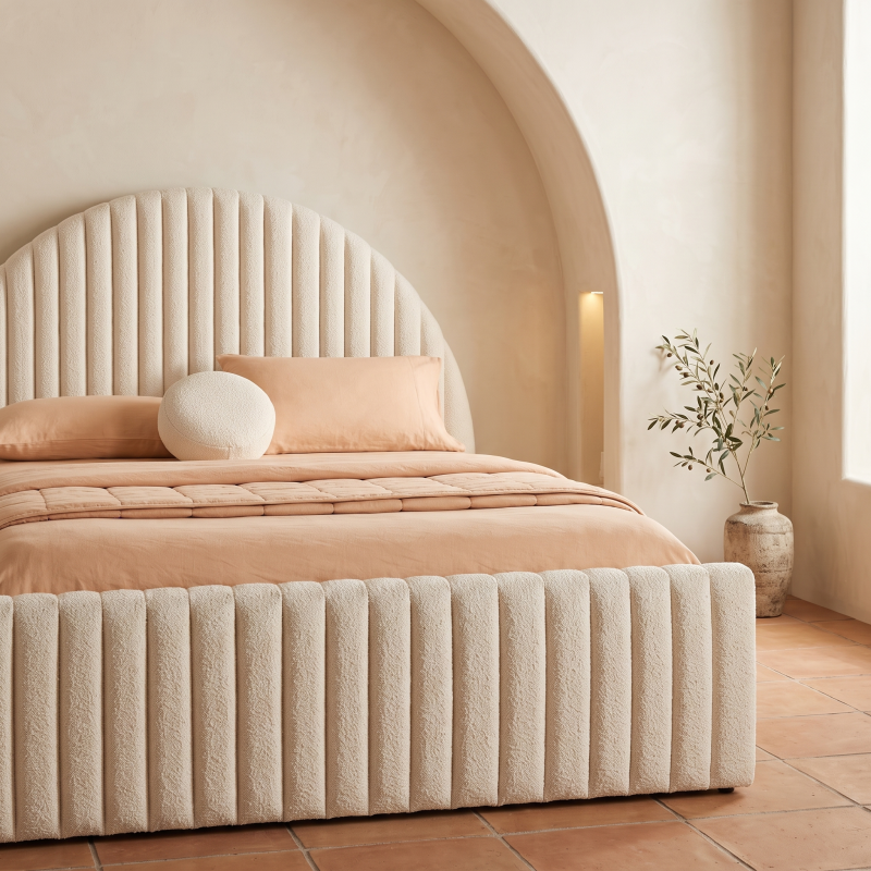 Selby Arch Ribbed Bed